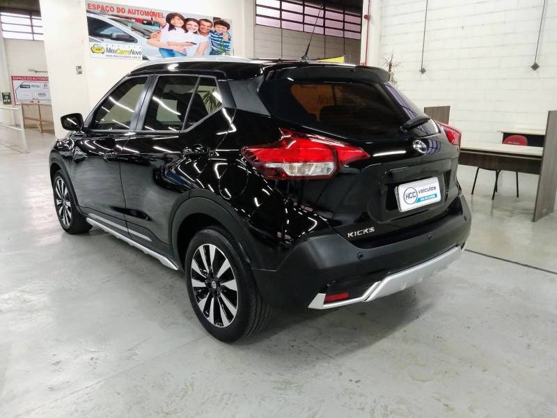 NISSAN - KICKS - 2017/2017 - Preta - R$ 81.900,00