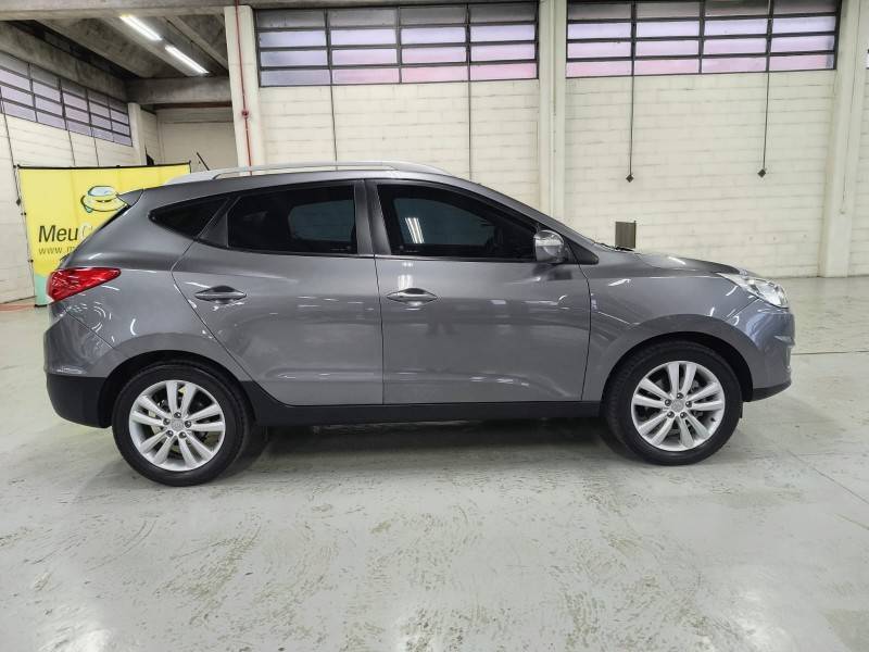 HYUNDAI - IX35 - 2015/2016 - Cinza - R$ 79.900,00