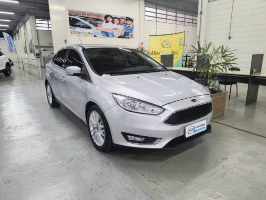FORD - FOCUS - 2015/2016 - Prata - R$ 62.900,00