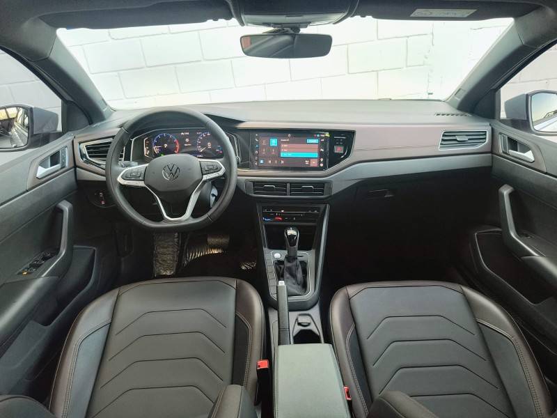 VOLKSWAGEN - VIRTUS - 2023/2023 - Prata - R$ 116.900,00