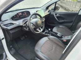 PEUGEOT - 2008 - 2015/2016 - Branca - R$ 59.900,00
