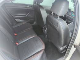 VOLKSWAGEN - VIRTUS - 2023/2023 - Prata - R$ 116.900,00