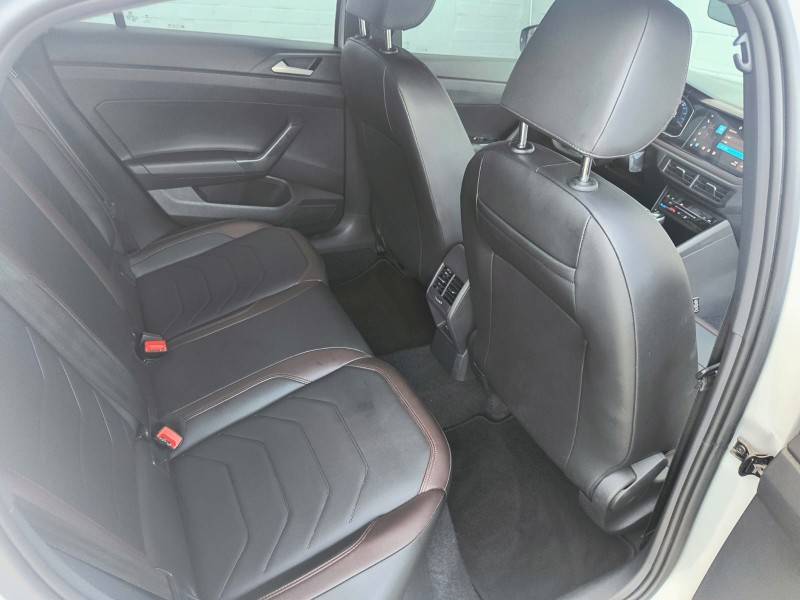 VOLKSWAGEN - VIRTUS - 2023/2023 - Prata - R$ 116.900,00