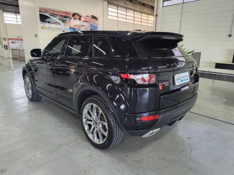 LAND ROVER - RANGE ROVER EVOQUE - 2011/2012 - Preta - R$ 103.900,00