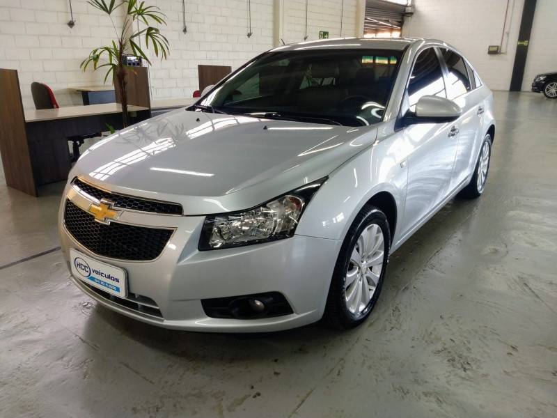 CHEVROLET - CRUZE - 2014/2014 - Prata - R$ 67.900,00
