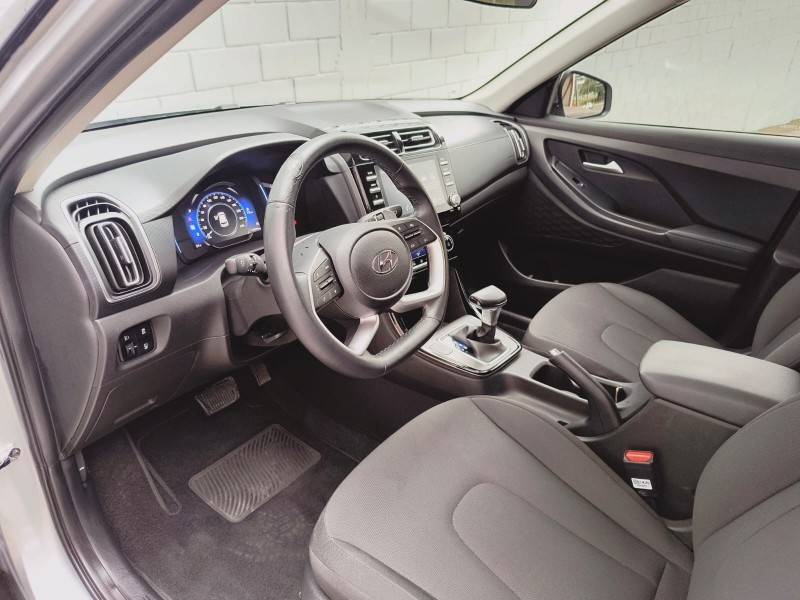 HYUNDAI - CRETA - 2024/2025 - Prata - R$ 142.900,00