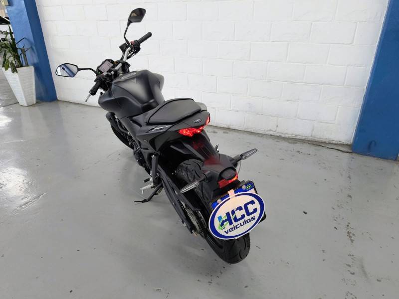 YAMAHA - MT - 2023/2023 - Preta - R$ 32.900,00