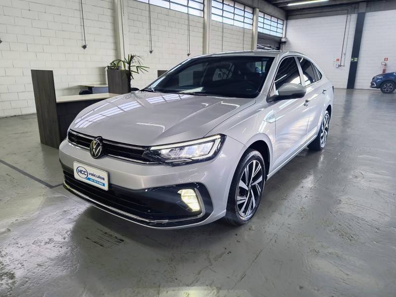 VOLKSWAGEN - VIRTUS - 2023/2023 - Prata - R$ 116.900,00